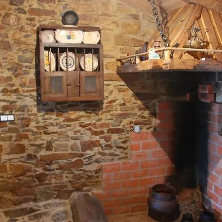 בית נופש Parque Tematico Vale de Mouro